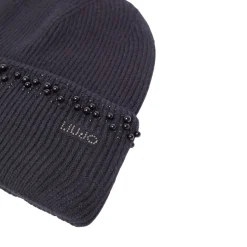 Berretto donna in maglia con perle
