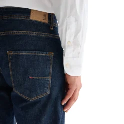 Jeans uomo slim-fit QB24