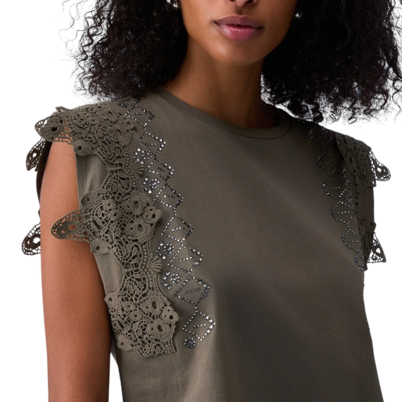 T-shirt donna con dettagli macramè